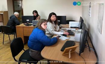 Податкова знижка: як реалізувати право через Електронний кабінет та застосунок «Моя податкова»