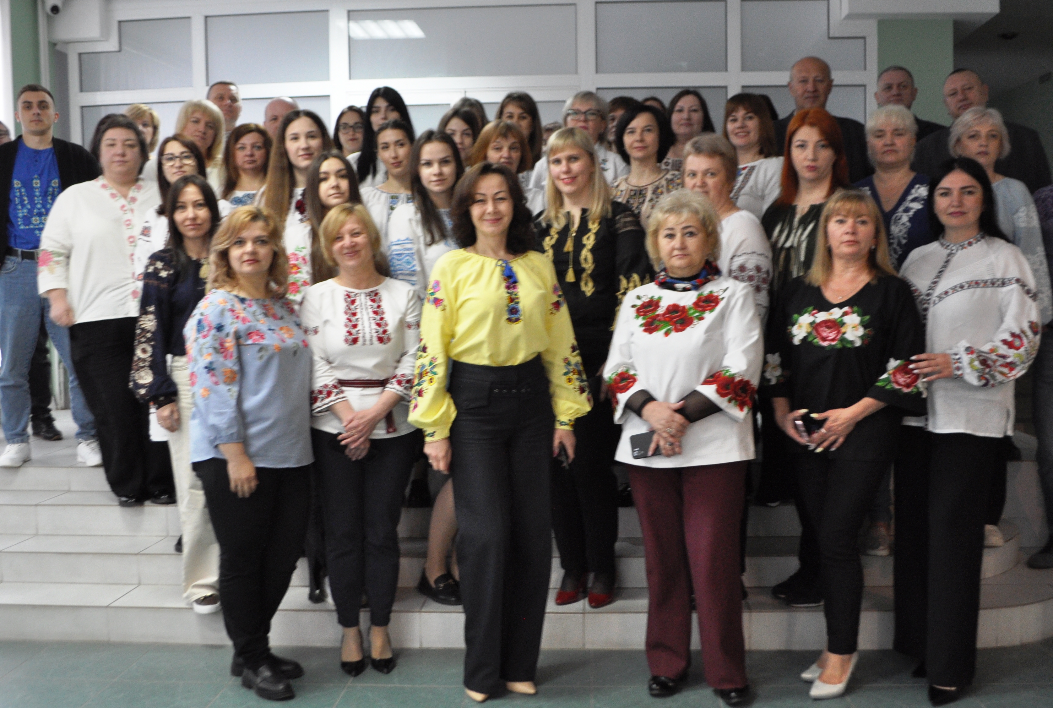 Податківці приєднались до відзначення Дня вишиванки. Фото № 2/1