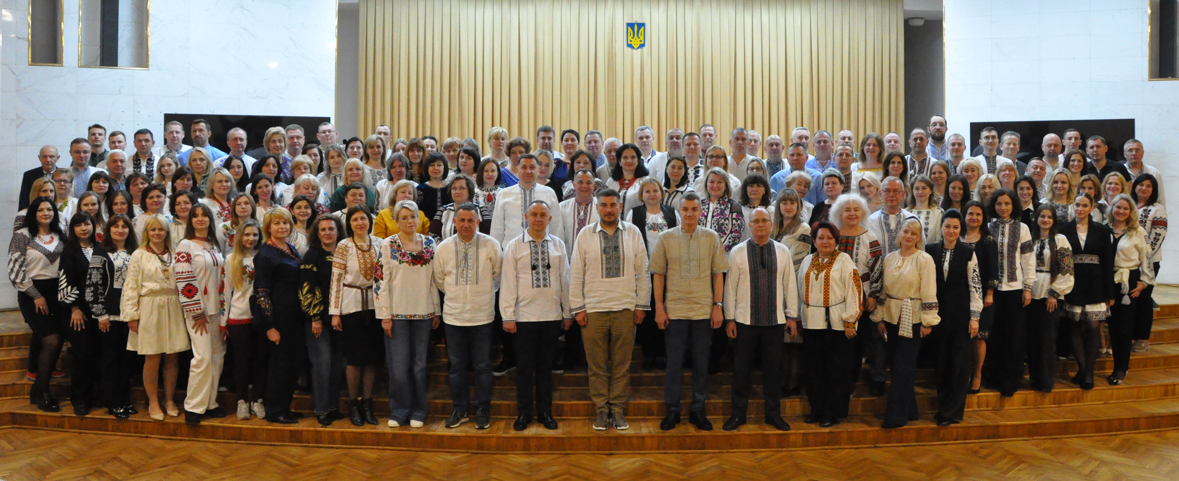 Податківці приєднались до відзначення Дня вишиванки. Фото № 13/12