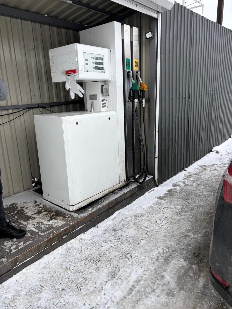 Податковий контроль на Київщині: виявлення та припинення порушень у сфері обігу пального. Фото № 2/1